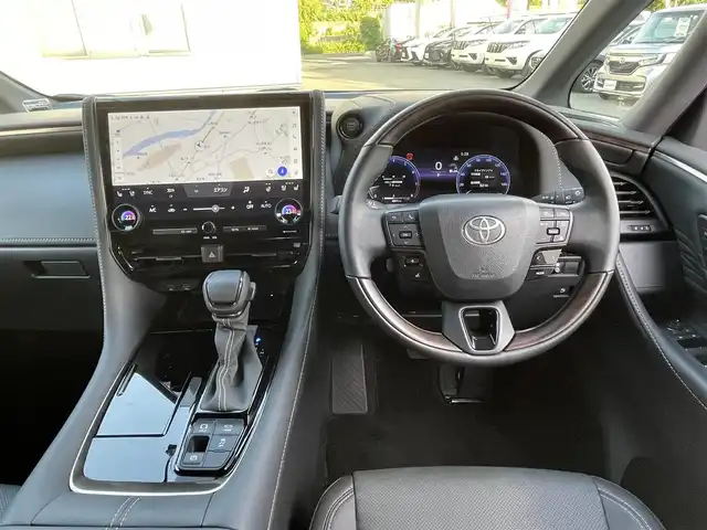 トヨタ アルファード Z 埼玉県 2024(令6)年 0.7万km プラチナホワイトパールマイカ ワンオーナー/トヨタ純正14インチコネクティッドナビ/フルセグ/BT/Miracast/HDMI/AM/FM/パノラミックビューモニター/左右独立ムーンルーフ/ユニバーサルステップ/13インチ有機EL後席モニター/デジタルインナーミラー/AC100V/置くだけ充電/ビルトインETC2.0/前後ドライブレコーダー/両側パワースライドドア/パワーバックドア/PCS/RSA/LDA/ACC/PKSB/BSM/RCTA/LEDオートライト/フォグランプ/オートハイビーム/ウッドコンビステアリング/ステアリングスイッチ/ステアリングヒーター/エア-シート/シートヒーター/メモリ付きパワーシート/nanoe/純正フロアマット/スマートキー/プッシュスタート