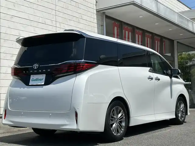 トヨタ アルファード Z 埼玉県 2024(令6)年 0.7万km プラチナホワイトパールマイカ ワンオーナー/トヨタ純正14インチコネクティッドナビ/フルセグ/BT/Miracast/HDMI/AM/FM/パノラミックビューモニター/左右独立ムーンルーフ/ユニバーサルステップ/13インチ有機EL後席モニター/デジタルインナーミラー/AC100V/置くだけ充電/ビルトインETC2.0/前後ドライブレコーダー/両側パワースライドドア/パワーバックドア/PCS/RSA/LDA/ACC/PKSB/BSM/RCTA/LEDオートライト/フォグランプ/オートハイビーム/ウッドコンビステアリング/ステアリングスイッチ/ステアリングヒーター/エア-シート/シートヒーター/メモリ付きパワーシート/nanoe/純正フロアマット/スマートキー/プッシュスタート