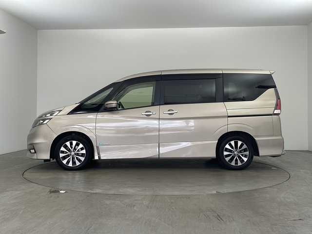 日産 セレナ ハイウェイスター プロパイロットED 兵庫県 2017(平29)年 6.6万km カシミヤグレージュ ・純正ナビ/CD/DVD/Blu-ray/BT/SD/TV/・バックカメラ/・フリップダウンモニター/・スマートキー/・ビルトインETC/・前後ドラレコ/・両側パワースライドドア/・電子パーキング/・オートブレーキホールド/・プロパイロット/・LDW(車線逸脱警報)/・LDP(車線逸脱防止支援システム)/・エマージェンシーブレーキ/・標識認識機能/・前後コーナーセンサー/・ハンズフリーオートスライドドア/・純正アルミホイール