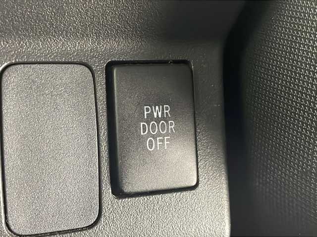 ダイハツ ウェイク G SA 千葉県 2015(平27)年 5.2万km パールホワイトⅢ/トニコオレンジメタリック 2トーン スマートアシスト/両側パワースライドドア/純正ナビ/フルセグ/CD/DVD/バックカメラ/Bluetooth/ETC/HDMI/ドライブレコーダー（前方）/アイドリングストップ/純正フロアマット/純正ドアバイザー/ステアリングスイッチ/革巻きステアリング/ロールサンシェード/純正15インチアルミホイール/プッシュスタート/スマートキー/フォグランプ/LEDヘッドライト/電格ミラー/オートエアコン/バニティミラー/オートライト