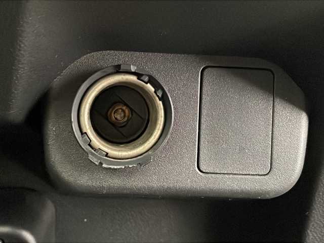 ダイハツ ウェイク G SA 千葉県 2015(平27)年 5.2万km パールホワイトⅢ/トニコオレンジメタリック 2トーン スマートアシスト/両側パワースライドドア/純正ナビ/フルセグ/CD/DVD/バックカメラ/Bluetooth/ETC/HDMI/ドライブレコーダー（前方）/アイドリングストップ/純正フロアマット/純正ドアバイザー/ステアリングスイッチ/革巻きステアリング/ロールサンシェード/純正15インチアルミホイール/プッシュスタート/スマートキー/フォグランプ/LEDヘッドライト/電格ミラー/オートエアコン/バニティミラー/オートライト