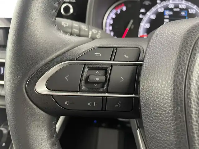 トヨタ ヴォクシー S－Z 大分県 2022(令4)年 1.8万km スパークリングブラックパールクリスタルシャイン TOYOTAセーフティセンス/・プリクラッシュセーフティ/・レーントレーシングアシスト/・レーンディパーチャアラート/・レーダークルーズコントロール/・オートマチックハイビーム/・ロードサインアシスト/・ドライバー異常時対応システム/・プロアクティブドライビングアシスト/・発信遅れ告知機能/10.5型HDディスプレイ/・ナビ機能有り、フルセグTV、HDMI/・CD/DVD、BT対応、USB、AM/FM/・AppleCarPlay、AndroidAuto/フリップダウンモニター/ステアリングスイッチ/ハーフレザーシート/前後席シートヒーター/アダクティブヘッドライト/パワーバックドア/バックカメラ/両側電動スライドドア/ビルトインETC2.0/電動格納ミラー/純正フロアマット/オートライト/LEDヘッドライト/純正17インチアルミホイール/クリアランスソナー/保証書・取扱説明書