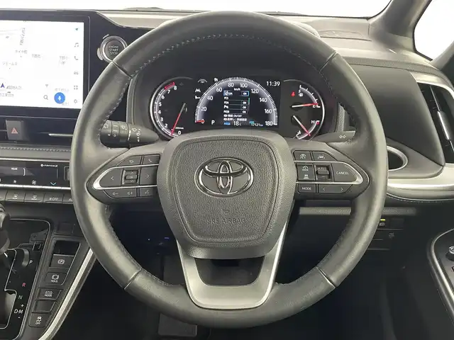 トヨタ ヴォクシー S－Z 大分県 2022(令4)年 1.8万km スパークリングブラックパールクリスタルシャイン TOYOTAセーフティセンス/・プリクラッシュセーフティ/・レーントレーシングアシスト/・レーンディパーチャアラート/・レーダークルーズコントロール/・オートマチックハイビーム/・ロードサインアシスト/・ドライバー異常時対応システム/・プロアクティブドライビングアシスト/・発信遅れ告知機能/10.5型HDディスプレイ/・ナビ機能有り、フルセグTV、HDMI/・CD/DVD、BT対応、USB、AM/FM/・AppleCarPlay、AndroidAuto/フリップダウンモニター/ステアリングスイッチ/ハーフレザーシート/前後席シートヒーター/アダクティブヘッドライト/パワーバックドア/バックカメラ/両側電動スライドドア/ビルトインETC2.0/電動格納ミラー/純正フロアマット/オートライト/LEDヘッドライト/純正17インチアルミホイール/クリアランスソナー/保証書・取扱説明書