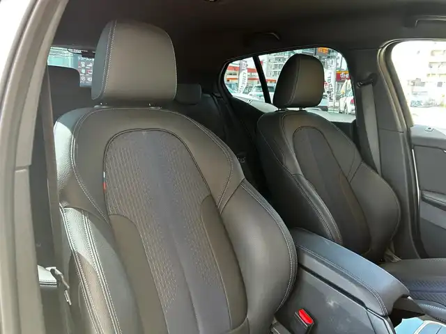 ＢＭＷ １１８ｄ Mスポーツ EDジョイ+ 富山県 2020(令2)年 1.4万km 白 HDDナビ/Bluetooth接続/AM/FMラジオ/App-conect/MirrorLink/バックカメラ/D席メモリ付きパワーシート/アイドリングストップ/パワーバックドア/純正前後ドラレコ/ACC/ETC/ワイヤレス充電/プッシュスタート/アドブルー/パークアシスト/横滑り防止/コーナーセンサー/純正18インチAW