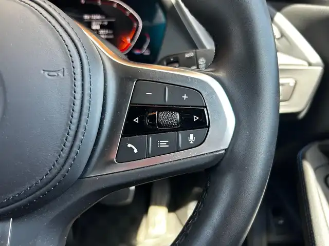 ＢＭＷ １１８ｄ Mスポーツ EDジョイ+ 富山県 2020(令2)年 1.4万km 白 HDDナビ/Bluetooth接続/AM/FMラジオ/App-conect/MirrorLink/バックカメラ/D席メモリ付きパワーシート/アイドリングストップ/パワーバックドア/純正前後ドラレコ/ACC/ETC/ワイヤレス充電/プッシュスタート/アドブルー/パークアシスト/横滑り防止/コーナーセンサー/純正18インチAW