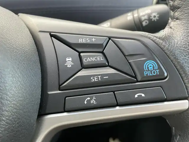 日産 セレナ ハイウェイスター V 千葉県 2020(令2)年 4.1万km ブリリアントホワイトパール プロパイロット/・衝突軽減ブレーキ/レーンキープアシスト/・レーダークルーズコントロール/アダプティブヘッドライト/・クリアランスソナー/ブラインドスポットモニター/純正10インチナビ(MM520D-L)/・フルセグ/BT/USB/DVD/CD/アラウンドビューモニター/ステアリングスイッチ/ETC/両側パワースライドドア/両側ハンズフリースライドドア/電動パーキングブレーキ/ブレーキホールド/LEDヘッドライト/オートライト/フォグライト/スマートキー/プッシュスタート/純正フロアマット/純正16インチAW