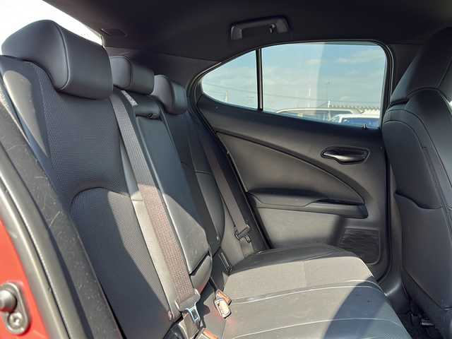 レクサス ＵＸ 250h バージョンL 秋田県 2019(令1)年 3.3万km マダーレッド 純正HDDナビ/純正BT、CD、DVD、TV/ブラック革シート/バックカメラ、全方位カメラ/純正18インチAW/パワーシート/ETC2.0/ドライブレコーダー/コーナーセンサー/４WD/取説、保証書