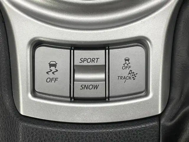 スバル ＢＲＺ GT 群馬県 2016(平28)年 4.4万km アイスシルバーメタリック Bremboキャリパー/STEALTH車高調/＝＝＝＝＝/Panasonic7インチナビ/・AM/FM/CD/DVD/SD/Bluetooth/フルセグTV/＝＝＝＝＝/Ｐａｎａｓｏｎｉｃ７インチナビ　バックカメラ　パドルシフト　ＳＴＥＡＬＴＨ車高調　リアウィング　Ｂｒｅｍｂｏキャリパー　ハーフレザーシート　プッシュスタート　スマートキー　ＥＴＣ　ＬＥＤライナー　禁煙