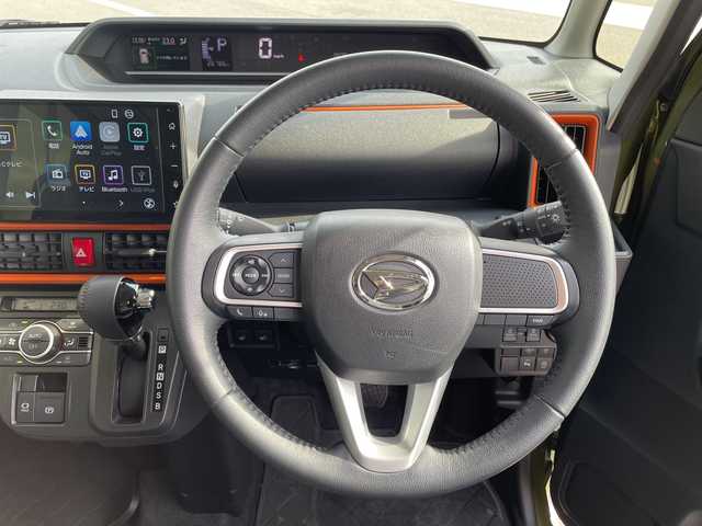 ダイハツ タント ファンクロスターボ 愛知県 2023(令5)年 2.7万km ブラックマイカメタリック/フォレストカーキメタリック 純正10型ディスプレイオーディオ　ナビ機能なし/両側パワースライドドア/シートヒーター/バックカメラ/コーナーセンサー/純正アルミホイール/ルーフレール/LEDヘッドライト/オートマチックハイビーム/ドライブレコーダー/ETC/衝突軽減システム/フルセグ/Bluetooth/ステアリングスイッチ/スマートキー/プッシュスタート