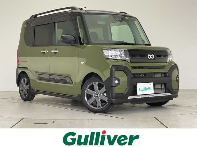 ダイハツ タント ファンクロスターボ 愛知県 2023(令5)年 2.7万km ブラックマイカメタリック/フォレストカーキメタリック 純正10型ディスプレイオーディオ　ナビ機能なし/両側パワースライドドア/シートヒーター/バックカメラ/コーナーセンサー/純正アルミホイール/ルーフレール/LEDヘッドライト/オートマチックハイビーム/ドライブレコーダー/ETC/衝突軽減システム/フルセグ/Bluetooth/ステアリングスイッチ/スマートキー/プッシュスタート