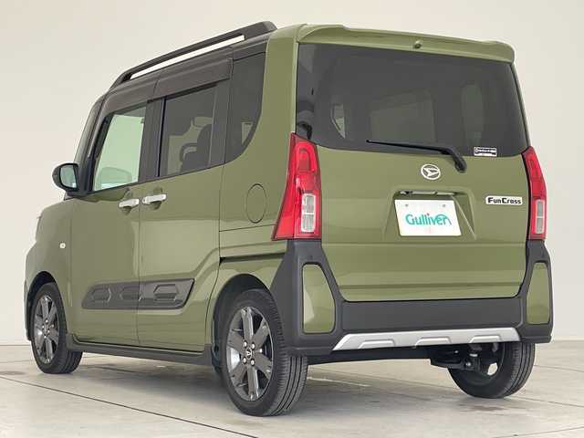 ダイハツ タント ファンクロスターボ 愛知県 2023(令5)年 2.7万km ブラックマイカメタリック/フォレストカーキメタリック 純正10型ディスプレイオーディオ　ナビ機能なし/両側パワースライドドア/シートヒーター/バックカメラ/コーナーセンサー/純正アルミホイール/ルーフレール/LEDヘッドライト/オートマチックハイビーム/ドライブレコーダー/ETC/衝突軽減システム/フルセグ/Bluetooth/ステアリングスイッチ/スマートキー/プッシュスタート