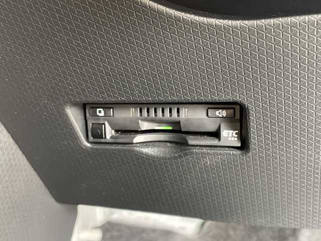 ダイハツ タント ファンクロスターボ 愛知県 2023(令5)年 2.7万km ブラックマイカメタリック/フォレストカーキメタリック 純正10型ディスプレイオーディオ　ナビ機能なし/両側パワースライドドア/シートヒーター/バックカメラ/コーナーセンサー/純正アルミホイール/ルーフレール/LEDヘッドライト/オートマチックハイビーム/ドライブレコーダー/ETC/衝突軽減システム/フルセグ/Bluetooth/ステアリングスイッチ/スマートキー/プッシュスタート