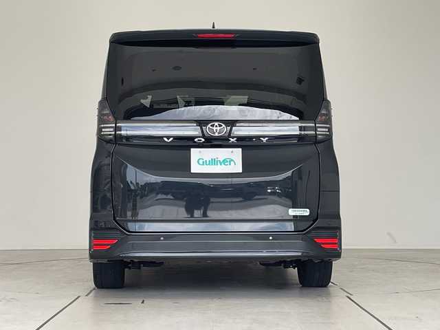 トヨタ ヴォクシー S－G 愛知県 2022(令4)年 2.6万km グリッターブラックガラスフレーク トヨタセーフティセンス/快適利便パッケージ/純正10.5型ディスプレイオーディオナビ/フリップダウンモニター/両側パワースライドドア/レーダークルーズコントロール/シートヒーター/バックカメラ/コーナーセンサー/純正アルミホイール/ETC2.0/LEDヘッドライト/リアオートエアコン/オートマチックハイビーム/ドライブレコーダー/衝突軽減システム/フルセグ/CD DVD/Bluetooth/ステアリングスイッチ/スマートキー/プッシュスタート