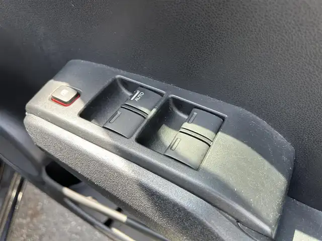 ホンダ フィット G スマートセレクション 静岡県 2010(平22)年 8.8万km クリスタルブラックパール 社外ナビ【MDV-D406BT】/・Bluetooth/CD/DVD/SD/USB/FM/AM/ワンセグTV/・バックカメラ/ECON/スマートキー/HIDライト/ステアリングリモコン(オーディオ)/純正フロアマット/ナビ取扱説明書