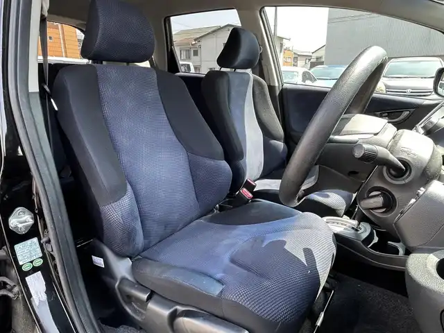 ホンダ フィット G スマートセレクション 静岡県 2010(平22)年 8.8万km クリスタルブラックパール 社外ナビ【MDV-D406BT】/・Bluetooth/CD/DVD/SD/USB/FM/AM/ワンセグTV/・バックカメラ/ECON/スマートキー/HIDライト/ステアリングリモコン(オーディオ)/純正フロアマット/ナビ取扱説明書