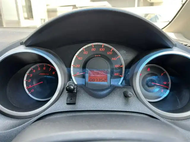 ホンダ フィット G スマートセレクション 静岡県 2010(平22)年 8.8万km クリスタルブラックパール 社外ナビ【MDV-D406BT】/・Bluetooth/CD/DVD/SD/USB/FM/AM/ワンセグTV/・バックカメラ/ECON/スマートキー/HIDライト/ステアリングリモコン(オーディオ)/純正フロアマット/ナビ取扱説明書