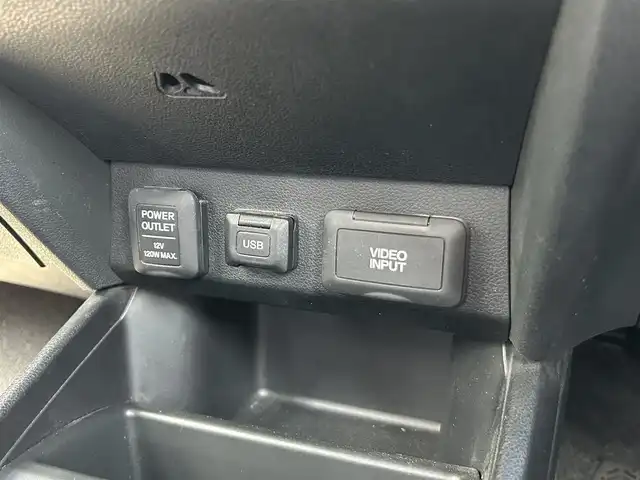 ホンダ フィット G スマートセレクション 静岡県 2010(平22)年 8.8万km クリスタルブラックパール 社外ナビ【MDV-D406BT】/・Bluetooth/CD/DVD/SD/USB/FM/AM/ワンセグTV/・バックカメラ/ECON/スマートキー/HIDライト/ステアリングリモコン(オーディオ)/純正フロアマット/ナビ取扱説明書