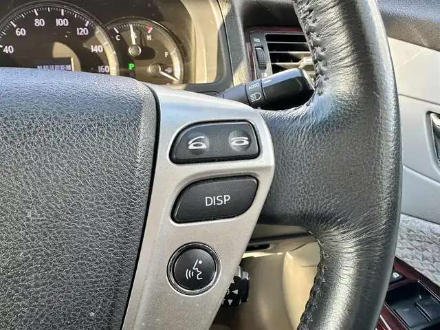 トヨタ クラウン ロイヤル ロイヤルサルーン 島根県 2012(平24)年 9.6万km ダークブルーマイカ 登録時走行距離95594km/取説/保証書/純正HDDナビ/CD/DVD/フルセグ/ビルトインETC/バックカメラ/プッシュスタート/クルーズコントロール/D/Nパワーシート/純正16インチアルミホイール/HIDオートライト/スマートキー/純正フロアマット/禁煙車