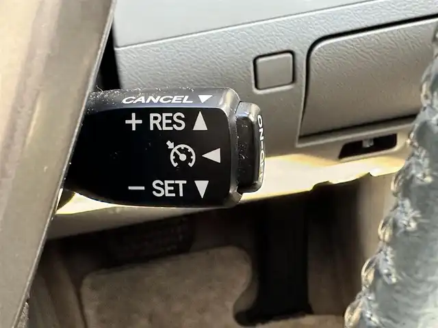 トヨタ クラウン ロイヤル ロイヤルサルーン 島根県 2012(平24)年 9.6万km ダークブルーマイカ 登録時走行距離95594km/取説/保証書/純正HDDナビ/CD/DVD/フルセグ/ビルトインETC/バックカメラ/プッシュスタート/クルーズコントロール/D/Nパワーシート/純正16インチアルミホイール/HIDオートライト/スマートキー/純正フロアマット/禁煙車