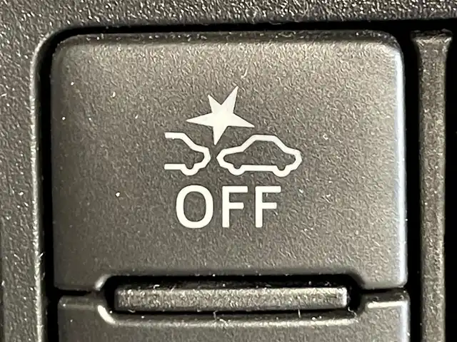 トヨタ ルーミー カスタムG S 愛知県 2017(平29)年 1.7万km ブラックマイカ/マゼンダベリーメタリック 純正ナビ【NSCD-W66】/両側パワースライドドア/衝突軽減ブレーキ/クルーズコントロール/クリアランスソナー/車線逸脱警報/先行車発進告知/バックカメラ/ドライブレコーダー/ビルトインＥＴＣ/アクセサリーソケット/ＩＳＯＦＩＸ/LEDヘッドライト/アイドリングストップ/フロアマット/純正１４インチアルミホイール