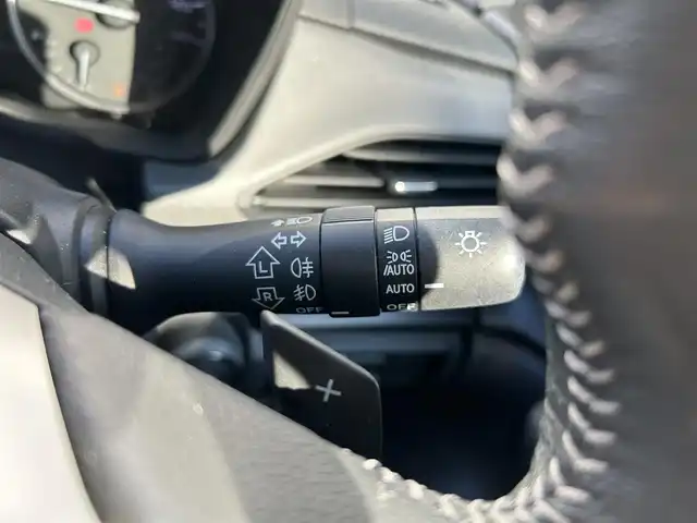 スバル クロストレック リミテッド 埼玉県 2023(令5)年 3.6万km マグネタイトグレーメタリック 登録時35627km/純正ナビ（フルセグTV/AM/FM/BT）/B/S/F/全方位カメラ/純正LEDヘッドライト/純正18インチAW/純正フロアマット/純正ドアバイザー/ビルトインETC2.0/プリクラッシュブレーキ/レーンキープアシスト/車線逸脱警報システム/クルーズコントロール追従有/オートビークルホールド/コーナーセンサー後/D席＋N席シートヒーター/D席＋N席パワーシート/D席メモリーシート/MT付きAT/パドルシフト/フォグライト/ステアリングヒーター/ステアリングスイッチ/ルーフレール/スペアキー1本/スマートキー/プッシュスタート/保証書/車両取扱説明書