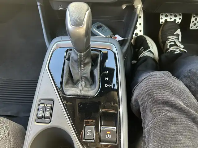 スバル クロストレック リミテッド 埼玉県 2023(令5)年 3.6万km マグネタイトグレーメタリック 登録時35627km/純正ナビ（フルセグTV/AM/FM/BT）/B/S/F/全方位カメラ/純正LEDヘッドライト/純正18インチAW/純正フロアマット/純正ドアバイザー/ビルトインETC2.0/プリクラッシュブレーキ/レーンキープアシスト/車線逸脱警報システム/クルーズコントロール追従有/オートビークルホールド/コーナーセンサー後/D席＋N席シートヒーター/D席＋N席パワーシート/D席メモリーシート/MT付きAT/パドルシフト/フォグライト/ステアリングヒーター/ステアリングスイッチ/ルーフレール/スペアキー1本/スマートキー/プッシュスタート/保証書/車両取扱説明書