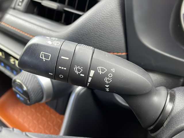 トヨタ ＲＡＶ４ アドベンチャー 栃木県 2021(令3)年 3.2万km アーバンカーキ 純正ディスプレイオーディオ/・AM/FM/フルセグ/BT/Miracast/全周囲カメラ/トヨタセーフティセンス/・衝突軽減ブレーキ/・レーダークルーズコントロール/・レーンキープアシスト/・ブラインドスポットモニター/・クリアランスソナー/・パーキングサポートブレーキ/・オートハイビーム/ダウンヒルアシストコントロール/電動パーキング/D席パワーシート/LEDヘッドランプ/オートライト/純正19インチAW/ETC2.0/前後ドライブレコーダー/USB入力端子/保証書/取扱説明書