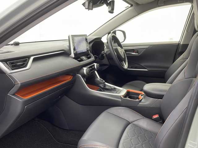 トヨタ ＲＡＶ４ アドベンチャー 栃木県 2021(令3)年 3.2万km アーバンカーキ 純正ディスプレイオーディオ/・AM/FM/フルセグ/BT/Miracast/全周囲カメラ/トヨタセーフティセンス/・衝突軽減ブレーキ/・レーダークルーズコントロール/・レーンキープアシスト/・ブラインドスポットモニター/・クリアランスソナー/・パーキングサポートブレーキ/・オートハイビーム/ダウンヒルアシストコントロール/電動パーキング/D席パワーシート/LEDヘッドランプ/オートライト/純正19インチAW/ETC2.0/前後ドライブレコーダー/USB入力端子/保証書/取扱説明書