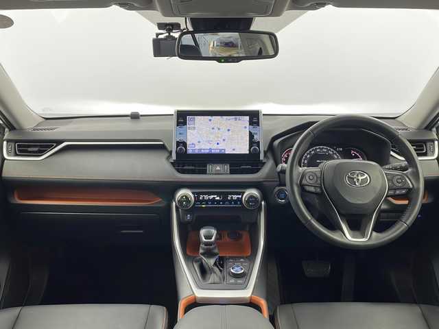 トヨタ ＲＡＶ４ アドベンチャー 栃木県 2021(令3)年 3.2万km アーバンカーキ 純正ディスプレイオーディオ/・AM/FM/フルセグ/BT/Miracast/全周囲カメラ/トヨタセーフティセンス/・衝突軽減ブレーキ/・レーダークルーズコントロール/・レーンキープアシスト/・ブラインドスポットモニター/・クリアランスソナー/・パーキングサポートブレーキ/・オートハイビーム/ダウンヒルアシストコントロール/電動パーキング/D席パワーシート/LEDヘッドランプ/オートライト/純正19インチAW/ETC2.0/前後ドライブレコーダー/USB入力端子/保証書/取扱説明書