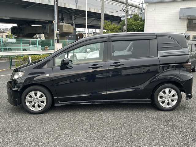 ホンダ フリード スパイク G エアロ 東京都 2010(平22)年 6.3万km プレミアムブラキッシュパール ETC/ワンオーナー/バックカメラ/フルセグテレビ/キャプテンシート