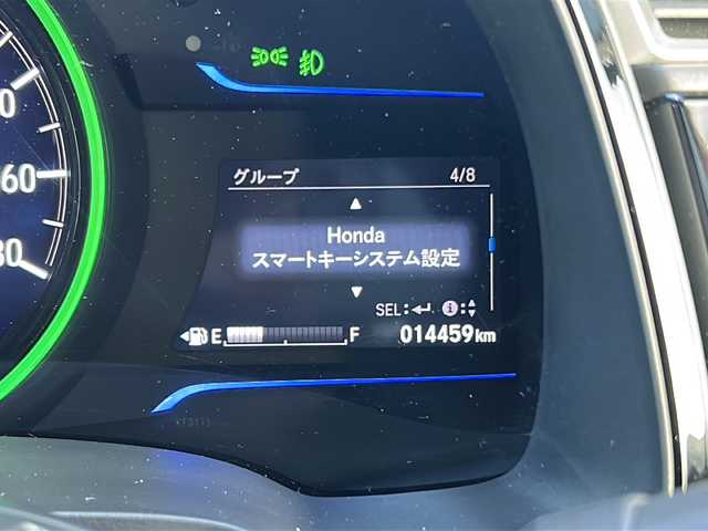 ホンダ シャトル ハイブリッド Z 茨城県 2017(平29)年 1.5万km ミッドナイトブルービームM ワンオーナー/純正ディーラーナビ/　　【ワンセグ、BT、CD、DVD】/バックカメラ/あんしんパッケージ/コンフォートビューパッケージ/前後コーナーセンサー/ハーフレザーシート/純正16インチAW/LEDオートライト/純正フロアマット/プッシュスタート/スマートキー/ETC/本革巻ステアリング/LED室内灯/プラズマクラスター付きAC/スーパーUVカットフロントガラス/IRカットフロントウィンドウ、ドアガラス/ステンレス製スポーツペダル/パドルシフト/前後シートヒーター