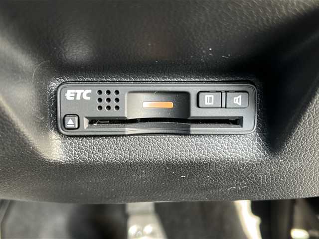 ホンダ シャトル ハイブリッド Z 茨城県 2017(平29)年 1.5万km ミッドナイトブルービームM ワンオーナー/純正ディーラーナビ/　　【ワンセグ、BT、CD、DVD】/バックカメラ/あんしんパッケージ/コンフォートビューパッケージ/前後コーナーセンサー/ハーフレザーシート/純正16インチAW/LEDオートライト/純正フロアマット/プッシュスタート/スマートキー/ETC/本革巻ステアリング/LED室内灯/プラズマクラスター付きAC/スーパーUVカットフロントガラス/IRカットフロントウィンドウ、ドアガラス/ステンレス製スポーツペダル/パドルシフト/前後シートヒーター