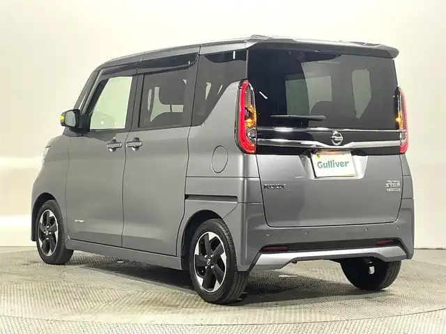 日産 ルークス ハイウェイスター X 大阪府 2022(令4)年 0.6万km チタニウムグレーメタリック 純正ナビ　全周囲カメラ　Bluetooth　フルセグTV 両側パワースライドドア　衝突軽減ブレーキ クリアランスソナー　ドライブレコーダー　ETC　オートライト　LEDヘッドライト　スマートキー2本　プッシュスタート