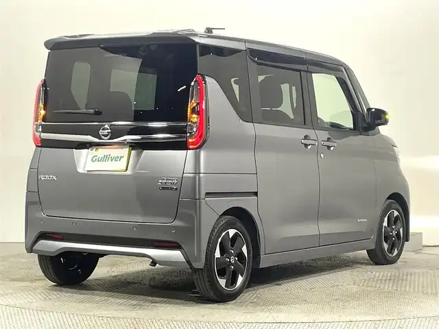 日産 ルークス ハイウェイスター X 大阪府 2022(令4)年 0.6万km チタニウムグレーメタリック 純正ナビ　全周囲カメラ　Bluetooth　フルセグTV 両側パワースライドドア　衝突軽減ブレーキ クリアランスソナー　ドライブレコーダー　ETC　オートライト　LEDヘッドライト　スマートキー2本　プッシュスタート