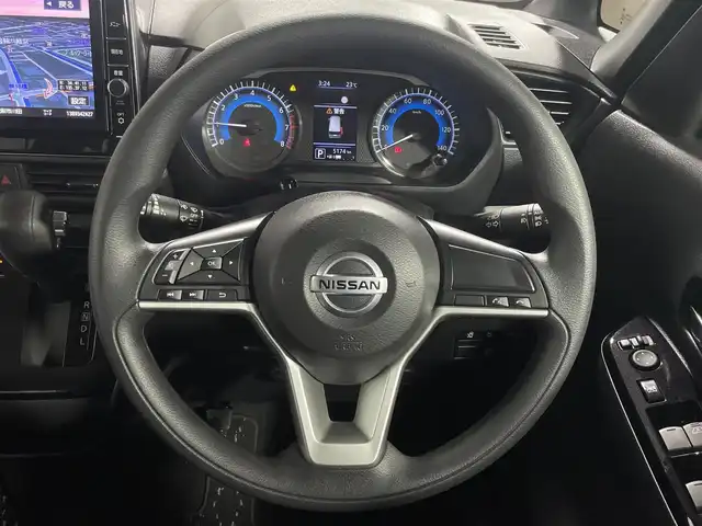 日産 ルークス ハイウェイスター X 大阪府 2022(令4)年 0.6万km チタニウムグレーメタリック 純正ナビ　全周囲カメラ　Bluetooth　フルセグTV 両側パワースライドドア　衝突軽減ブレーキ クリアランスソナー　ドライブレコーダー　ETC　オートライト　LEDヘッドライト　スマートキー2本　プッシュスタート