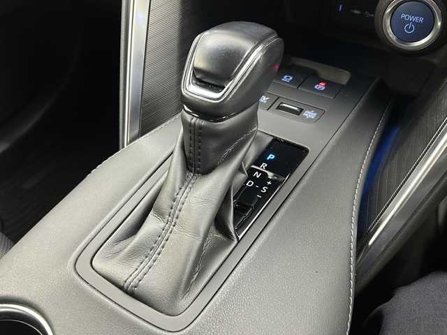 トヨタ ハリアー ハイブリッド Z レザーパッケージ 宮城県 2021(令3)年 4.4万km ホワイトパールクリスタルシャイン 禁煙車/トヨタセーフティセンス/・レーダークルーズコントロール/・レーントレーシングアシスト/・プリクラッシュセーフティ/・オートマチックハイビーム/ブラインドスポットモニター/パノラミックビューモニター/純正12.3インチナビ/・BT/USB/AUX/Miracast/本革レザーシート/JBLサウンド/デジタルインナーミラー/革巻きステアリング/ステアリングスイッチ/前席パワーシート/前席シートヒーター/前席エアーシート/ステアリングヒーター/電動リアゲート/純正LEDヘッドライト/純正LEDフォグランプ/ドライブレコーダー（F/R）/プッシュスタート/スマートキー/純正ビルトインETC2.0/純正19インチアルミホイール/純正フロアマット/純正ドアバイザー