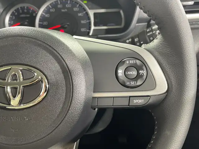 トヨタ ルーミー カスタムG－T 神奈川県 2025(令7)年 0.1千km ブラックマイカメタリック/パールホワイト2トーン 純正9インチディスプレイオーディオ/AM/FM/フルセグ/Bluetooth/・Apple Carplay/AndroidAut対応/スマートアシスト/・衝突被害軽減ブレーキ/・衝突警報機能/・車線逸脱警報機能/・路外逸脱警報機能/・ふらつき警報/・ブレーキ制御付き誤発進抑制機能/・先行者発進お知らせ機能/・アダプティブドライビングビーム/・サイドビューランプ/・コーナーセンサー/・標識認識機能/・アダプティブクルーズコントロール/パノラミックビューパッケージ/・パノラミックビューモニター/・ステアリングスイッチ(ビューモニター操作)/フルフラットシート/LEDヘッドライト/両側パワースライドドア/D+N席シートヒーター/スペアキー/アイドリングストップ/取扱説明書