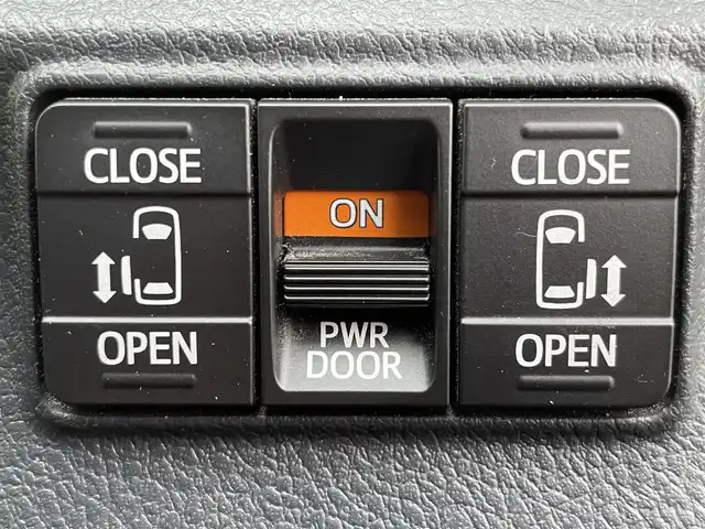 トヨタ シエンタ G クエロ 兵庫県 2018(平30)年 4.6万km 黒 社外ナビ（パナソニック）/バックカメラ/フルセグTV/Bluetoothオーディオ/CD/ DVD/ステアリングリモコン/両側パワースライドドア/トヨタセーフティセンス/ETC/ハーフレザーシート/3列シート