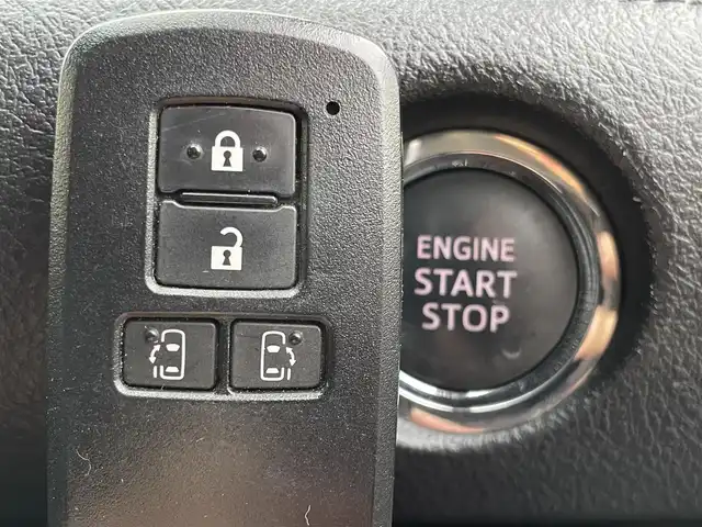 トヨタ シエンタ G クエロ 兵庫県 2018(平30)年 4.6万km 黒 社外ナビ（パナソニック）/バックカメラ/フルセグTV/Bluetoothオーディオ/CD/ DVD/ステアリングリモコン/両側パワースライドドア/トヨタセーフティセンス/ETC/ハーフレザーシート/3列シート