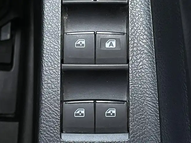 トヨタ シエンタ G クエロ 兵庫県 2018(平30)年 4.6万km 黒 社外ナビ（パナソニック）/バックカメラ/フルセグTV/Bluetoothオーディオ/CD/ DVD/ステアリングリモコン/両側パワースライドドア/トヨタセーフティセンス/ETC/ハーフレザーシート/3列シート