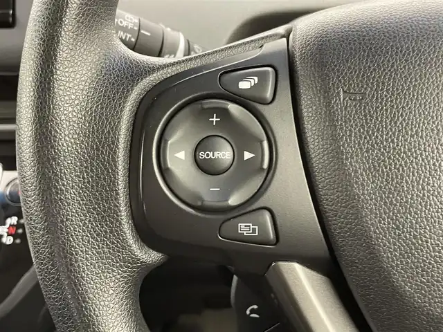 ホンダ フリード＋ ハイブリット G ホンダセンシング 千葉県 2016(平28)年 8.3万km ブルーホライゾンM 禁煙車/ホンダセンシング /・アダプティブ・クルーズ・コントロール（ACC）/・車線維持支援システム（LKAS）/・衝突軽減ブレーキ（CMBS）/・誤発進抑制機能（前進）/・歩行者事故低減ステアリング/・路外逸脱抑制機能/・先行車発進お知らせ機能/・標識認識機能/純正メモリナビ/　CD/DVD/BT/フルセグ/両側パワースライドドア/ビルトインETC/スマートキー＆プッシュスタート/ステアリングスイッチ/純正フロアマット