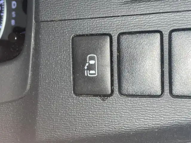 トヨタ アイシス プラタナ Vセレクション 新潟県 2013(平25)年 19.8万km 黒 ワンオーナー/４WD/純正ホイール夏タイヤ装着/社外ホイールスタッドレスタイヤ車載/ワンセグテレビ/ウィンカーミラー/ドアバイザー/プッシュスタート/片側パワースライドドア/Bluetooth/純正フロアマット/スペアキー1個