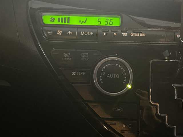 トヨタ アイシス プラタナ Vセレクション 新潟県 2013(平25)年 19.8万km 黒 ワンオーナー/４WD/純正ホイール夏タイヤ装着/社外ホイールスタッドレスタイヤ車載/ワンセグテレビ/ウィンカーミラー/ドアバイザー/プッシュスタート/片側パワースライドドア/Bluetooth/純正フロアマット/スペアキー1個