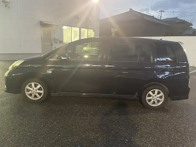 トヨタ アイシス プラタナ Vセレクション 新潟県 2013(平25)年 19.8万km 黒 ワンオーナー/４WD/純正ホイール夏タイヤ装着/社外ホイールスタッドレスタイヤ車載/ワンセグテレビ/ウィンカーミラー/ドアバイザー/プッシュスタート/片側パワースライドドア/Bluetooth/純正フロアマット/スペアキー1個