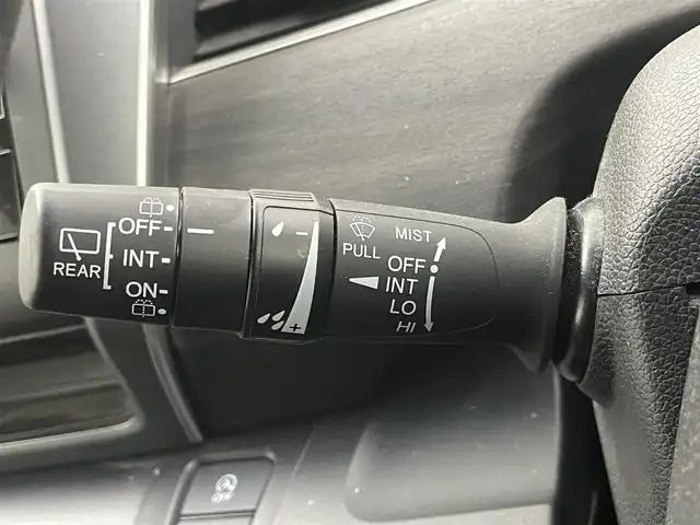 ホンダ フリード G ホンダセンシング 埼玉県 2018(平30)年 2.8万km プレミアムスパークルブラックパール 純正ナビ　バックカメラ　ビルトインＥＴＣ　ホンダセンシング　アダプティブクルーズコントロール　両側パワースライドドア　ハーフレザー　プッシュスタート　純正アルミホイール　オートライト　ＬＥＤライト