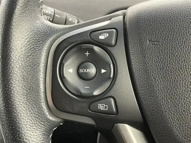 ホンダ フリード G ホンダセンシング 埼玉県 2018(平30)年 2.8万km プレミアムスパークルブラックパール 純正ナビ　バックカメラ　ビルトインＥＴＣ　ホンダセンシング　アダプティブクルーズコントロール　両側パワースライドドア　ハーフレザー　プッシュスタート　純正アルミホイール　オートライト　ＬＥＤライト