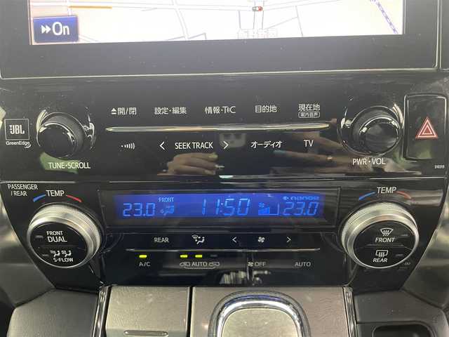 トヨタ ヴェルファイア ハイブリット エグゼクティブ ラウンジ Z 富山県 2018(平30)年 11.8万km ホワイトパールクリスタルシャイン JBLサウンド/サンルーフ/モデリスタエアロ/純正ナビ（AM/FM/DVD/BT/USB/フルセグ）/全方位カメラ/後席モニター/ブラインドスポットモニター/レザーシート/シートヒーター/エアシート/パワーシート/D席メモリシート/ハンドルヒーター/衝突被害軽減システム/レーダークルーズコントロール/レーンキープアシスト/コーナーセンサー/横滑り防止装置/オートLEDライト/オートマチックハイビーム/純正アルミホイール/純正フロアマット