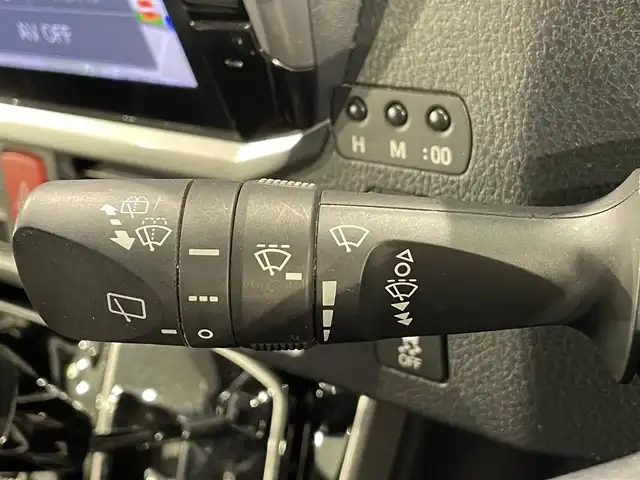 トヨタ ヴォクシー ZS 煌Ⅱ 愛知県 2019(令1)年 5.6万km ブラック アルパインＢＩＧＸ１１インチナビ/モデリスタエアロ/両側パワースライドドア/衝突軽減ブレーキ/車線逸脱警報/クリアランスソナー/先行車発進告知/オートハイビーム/クルーズコントロール/バックカメラ/ビルトインＥＴＣ/USB＆HDMI入力端子/ＬＥＤヘッドライト/アイドリングストップ/シートカバー/エムズスピードフロアマット/純正16インチアルミホイール