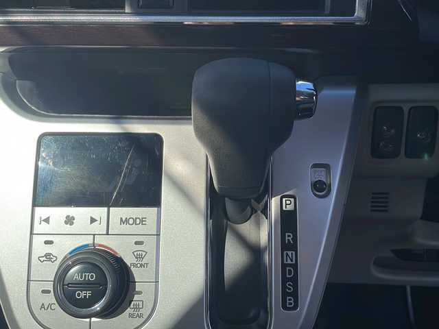 ダイハツ キャスト スタイル G VS SAⅢ 三重県 2019(令1)年 4.3万km プラムブラウンクリスタルマイカ 禁煙/純正ナビ/全周囲カメラ/前方ドライブレコーダー/スペアキー/レーンキープアシスト/前席ヒートシーター/ETC/LEDオートライト/オートマチックハイビーム/ステアリングスイッチ/ACC/電動格納ミラー