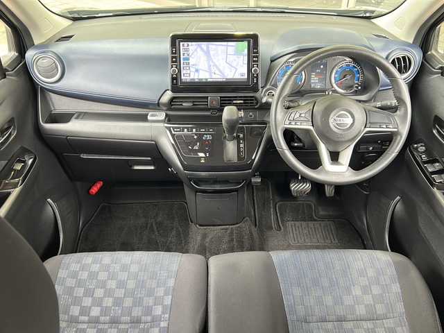 日産 デイズ ハイウェイスターX 静岡県 2020(令2)年 2.8万km ブラック 純正ナビ/・SD/・FM/AM/・フルセグTV/・Bluetooth/・CD/DVD/・MUSIC STOCKER/主要装備/・アラウンドビューモニター/・エマージェンシーブレーキ/・ドライブレコーダー/・サイドカーテンエアバッグ/・ＬＥＤヘッドライト/・クリアランスソナー/・アイドリングストップ/・ステアリングリモコン/・車線逸脱警報/・オートライト/・14インチアルミ